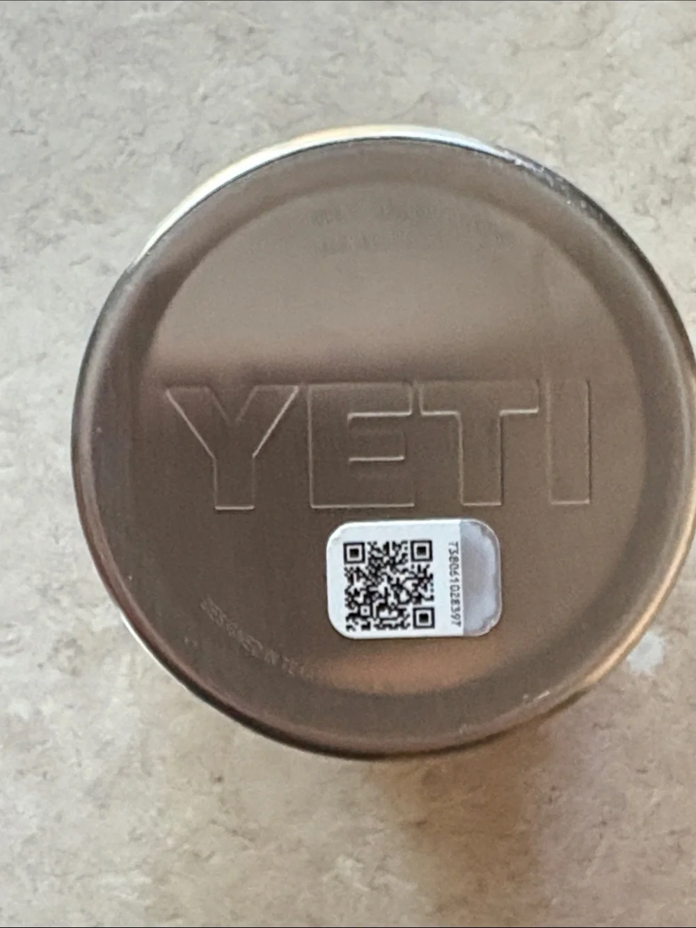 Yeti Stainless Steel Tumbler - Brushed Silver Finish